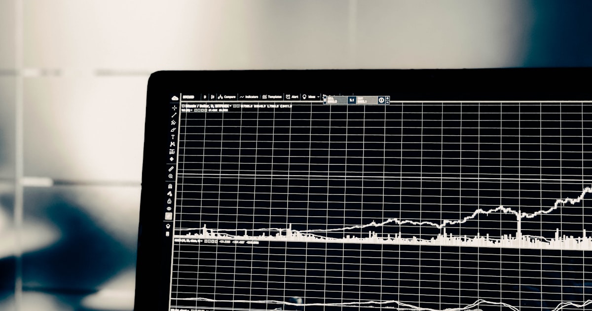 Comprehensive LLM Monitoring Strategies for Production Systems